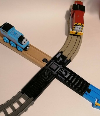 Tomy Plarail Brio wooden train track 