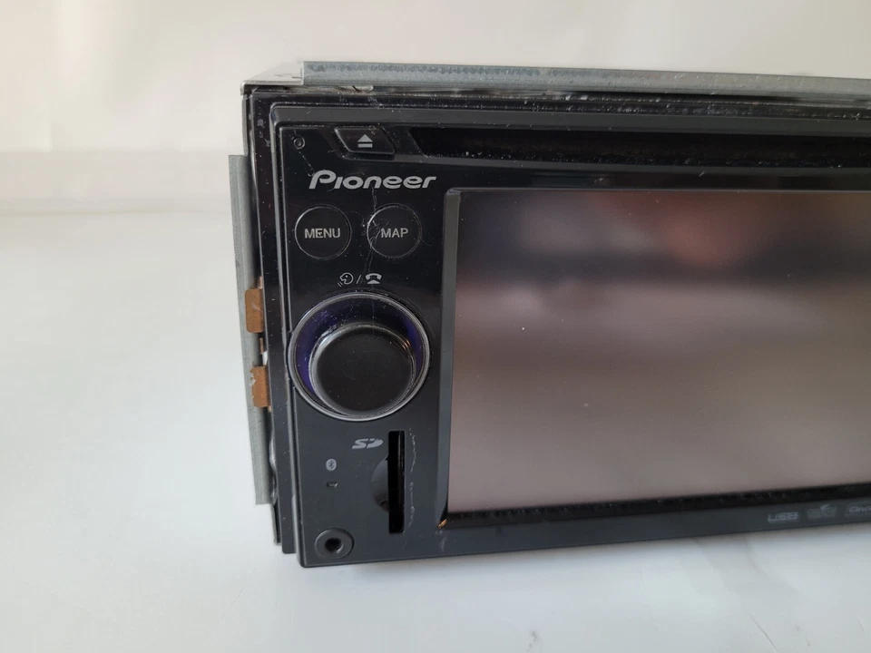 PIONEER SAT NAV MARQUE Satellite Navigation Unit AVIC-F910BT Touchscreen USB SD - Image 2 of 4