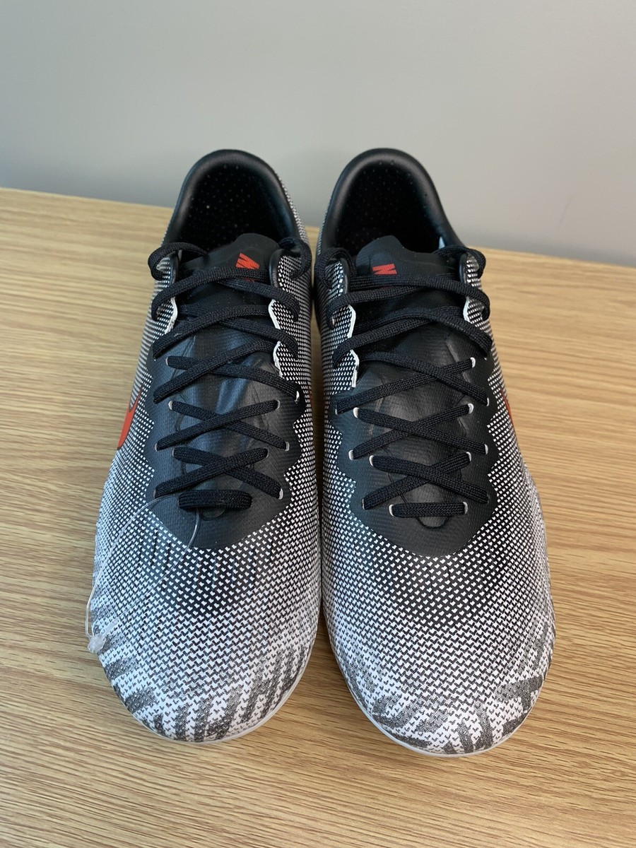 激レア NIKE Mercurial Vapor 12 Pro NJR HG-V 激レア NIKE Mercurial Vapor 12 Pro NJR HG-V - メルカリ