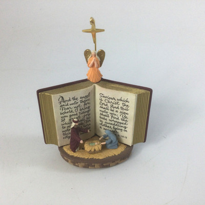 Miracle in Bethlehem Halmark Keepsake Nativity Scene Ornament Christmas 1998 4''H