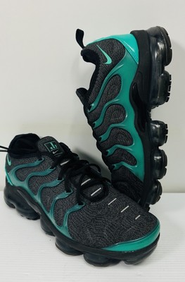 vapormax plus eagles