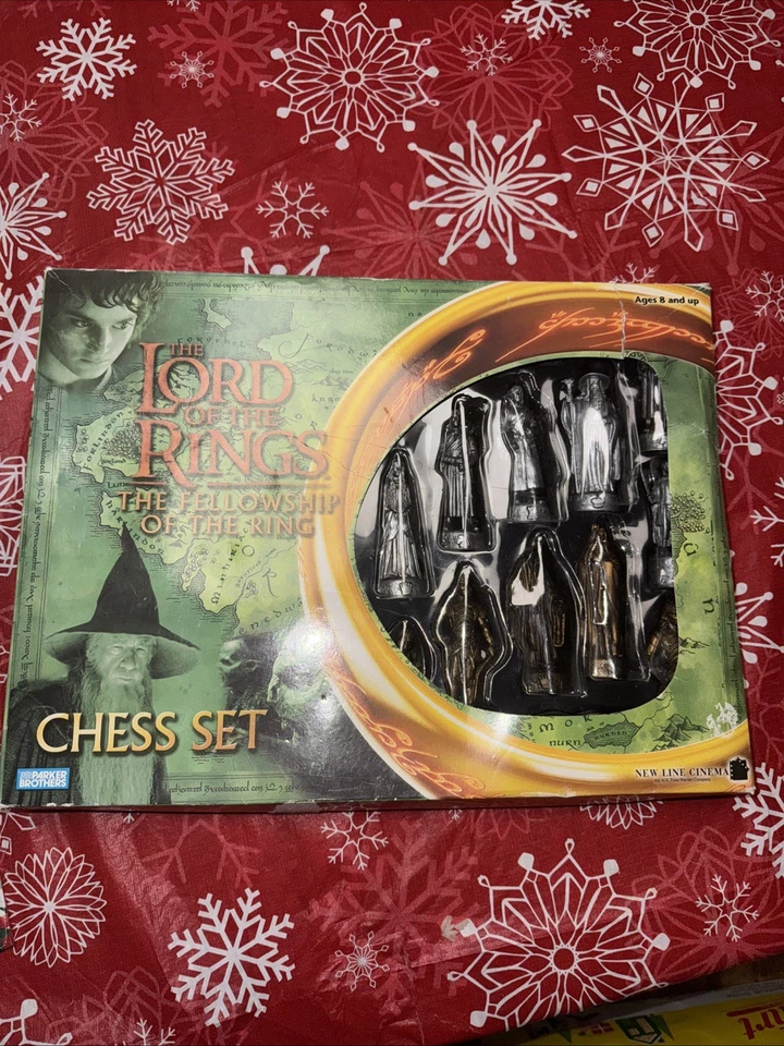 The Lord Of The Rings Chess Set - Image 4 of 4