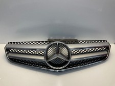 Calandre Mercedes 207