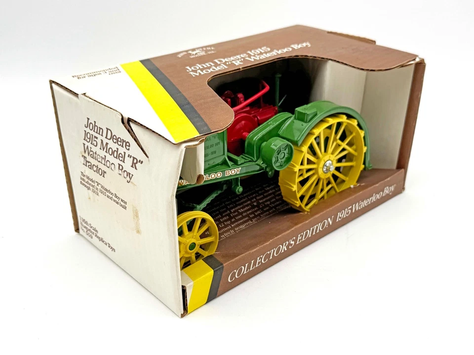 Tractor John Deere 1915 modelo R Waterloo Boy 1/16 Foto 2 de 3