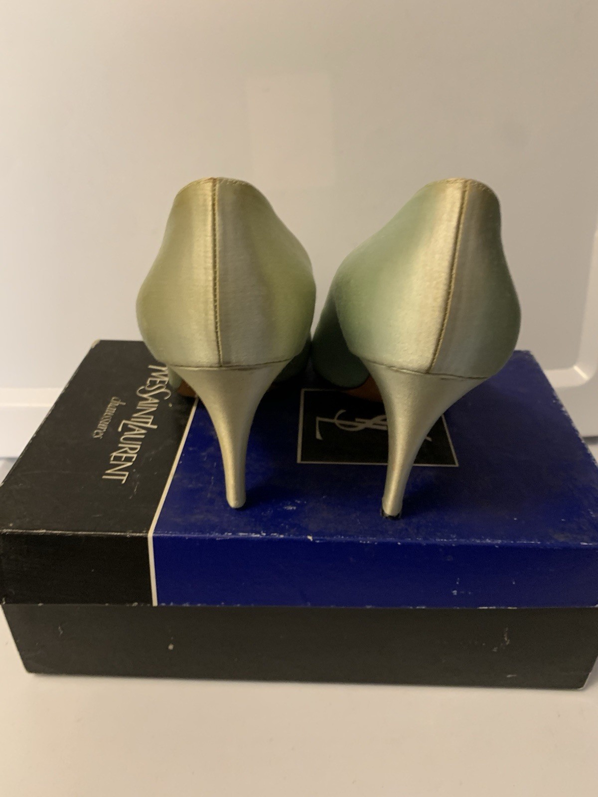 YVES SAINT LAURENT Womens Sz 8.5M Satin Heel thumbnail 16