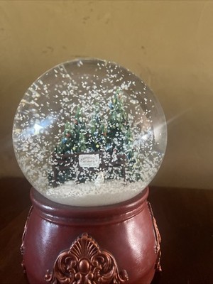Taylor Swift's Official Christmas Tree Farm Snowglobe 2020 | eBay