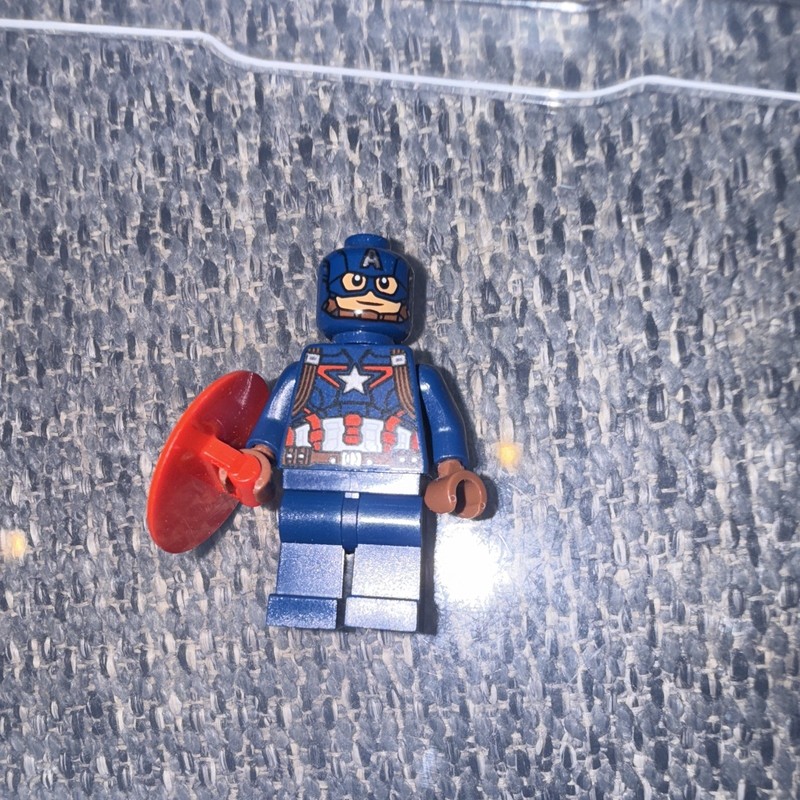 LEGO Marvel Super Heroes Avengers Age of Ultron Minifigure - Captain America