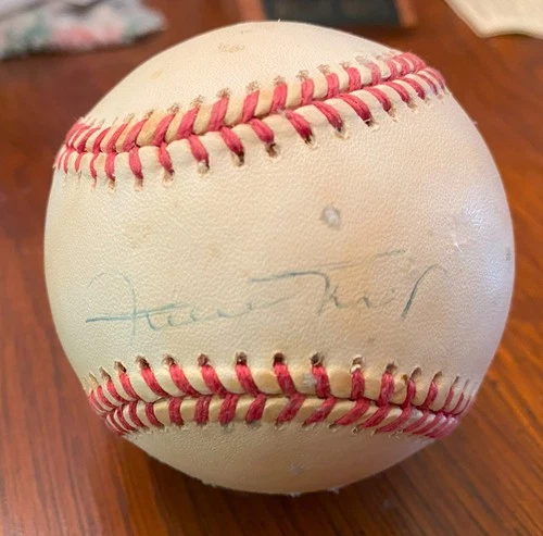 Willie Mays Signed Baseball - Scoreboard COA