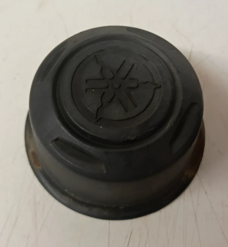 Yamaha Grizzly 450 Wheel Center Dust Hub Caps OEM 2P5-F512A-00-00 - Изображение 4 из 4