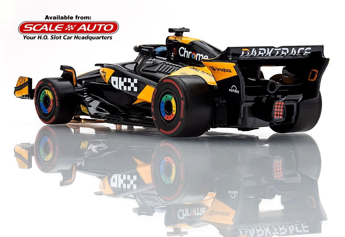 ハッピーMcLaren F1 1/18スケール M-ブラック ハッピー様専用McLaren F1 1/18スケール M-ブラック
