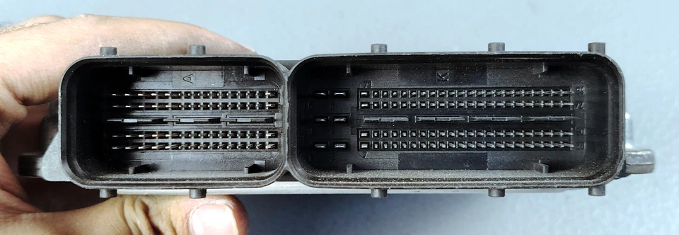 VW TIGUAN 2.0 TSi ENGINE CONTROL MODULE UNIT ECM ECU 06J906026AA 0261S04053 - Image 4 of 4