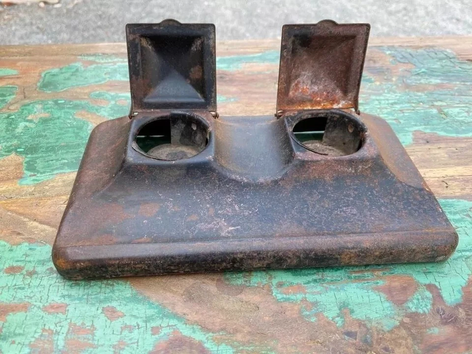 Antigua olla de tinta antigua original de hierro forjado a mano hermosa Foto 3 de 4