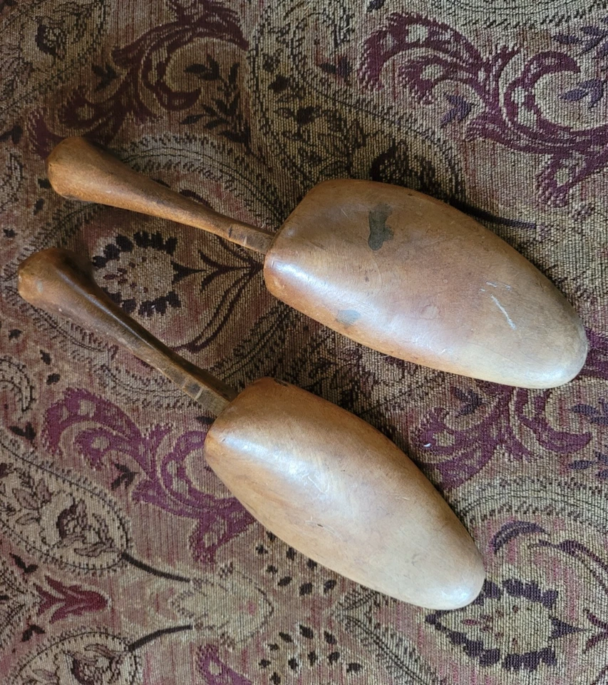 2 pares de formas de camilla de árbol de zapatos de madera vintage USO o EXHIBICIÓN ANTIGUA Pat.1897 Foto 2 de 4