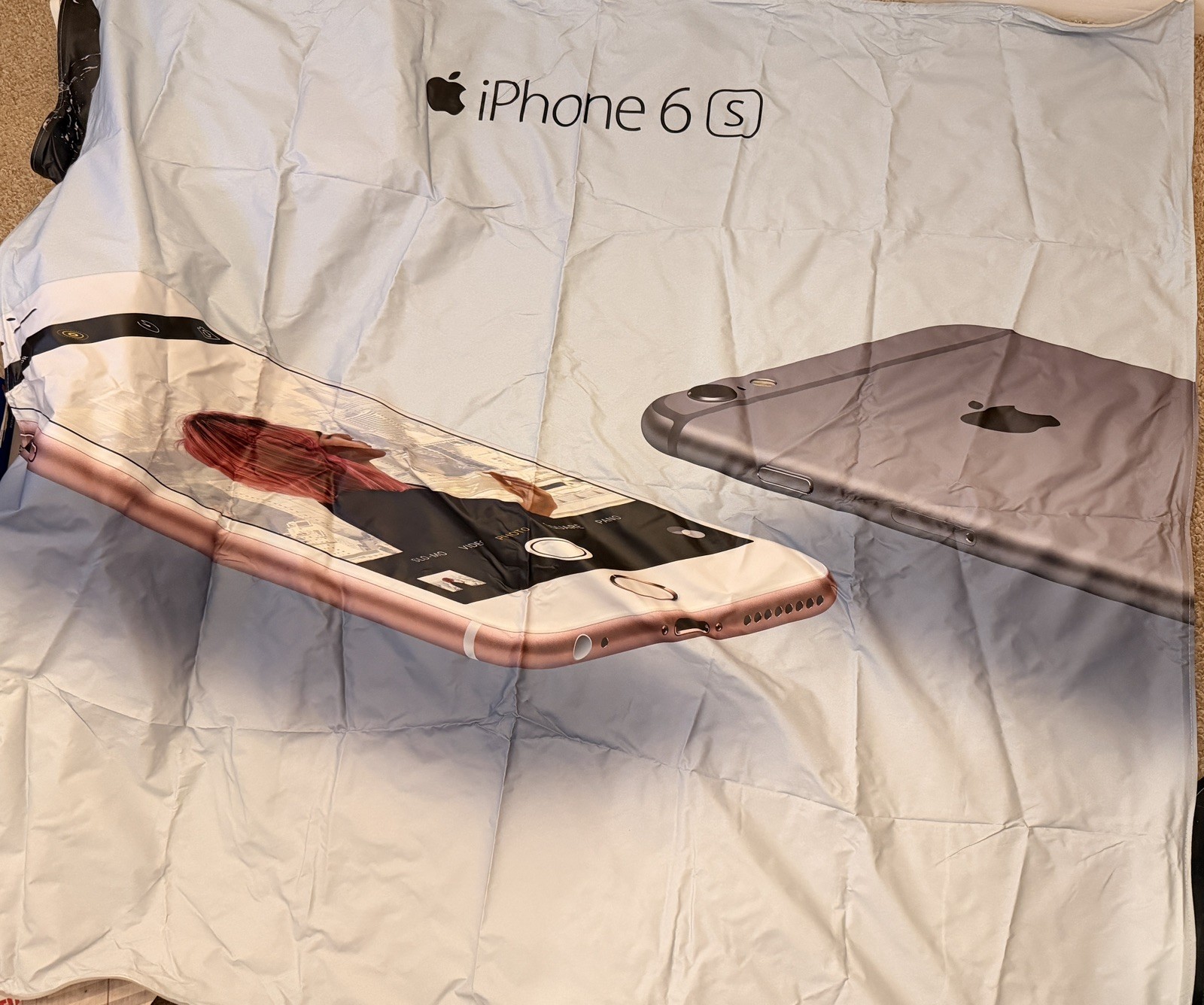 Apple store IPhone 6s Display Poster