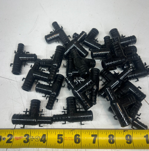 Lot of 25) Sharkbite UP444 3/4" x 1/2" x 3/4" PEX Pipe Crimp Poly Reducing Tee