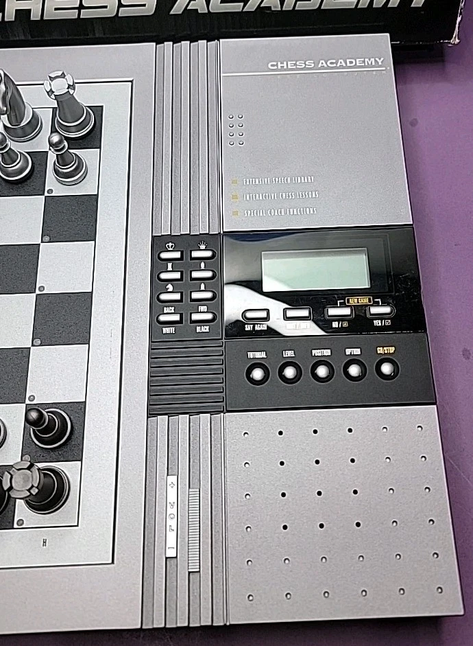 Vintage Saitek Kasparov Talking Chess Academy - Clean - Image 3 of 4