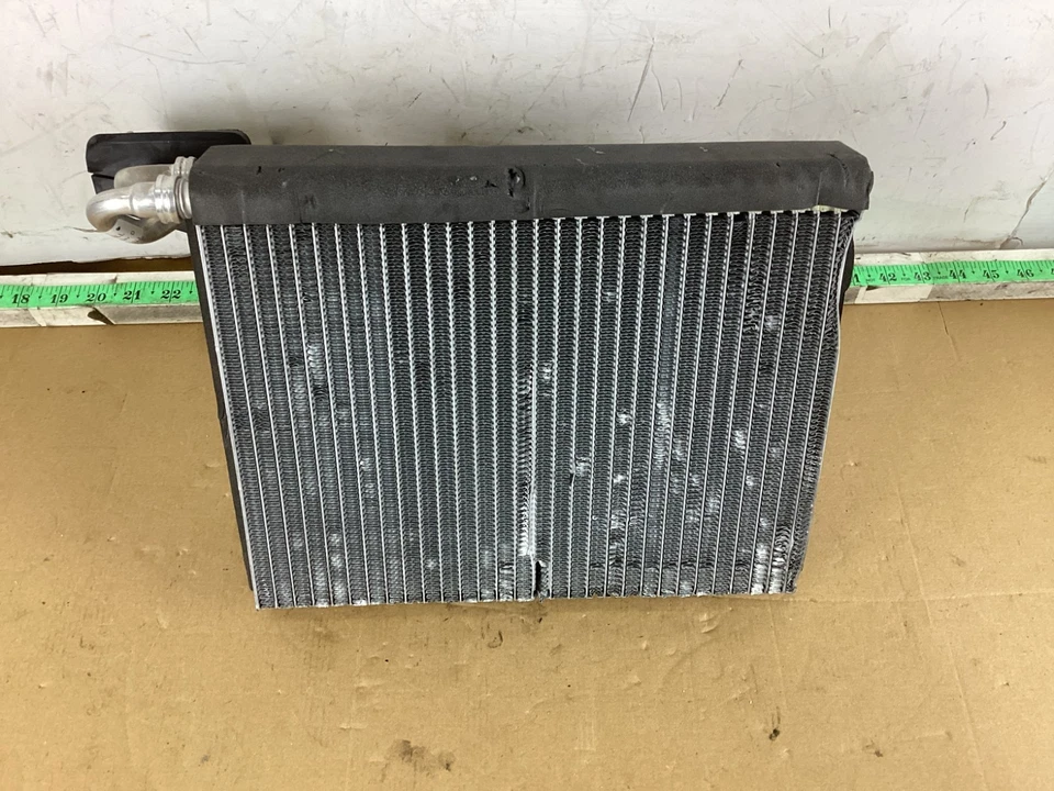 2013-2016 Mercedes Benz GL450 Ac A/C Evaporator Core Radiator T1012571QC OEM - Image 2 of 4