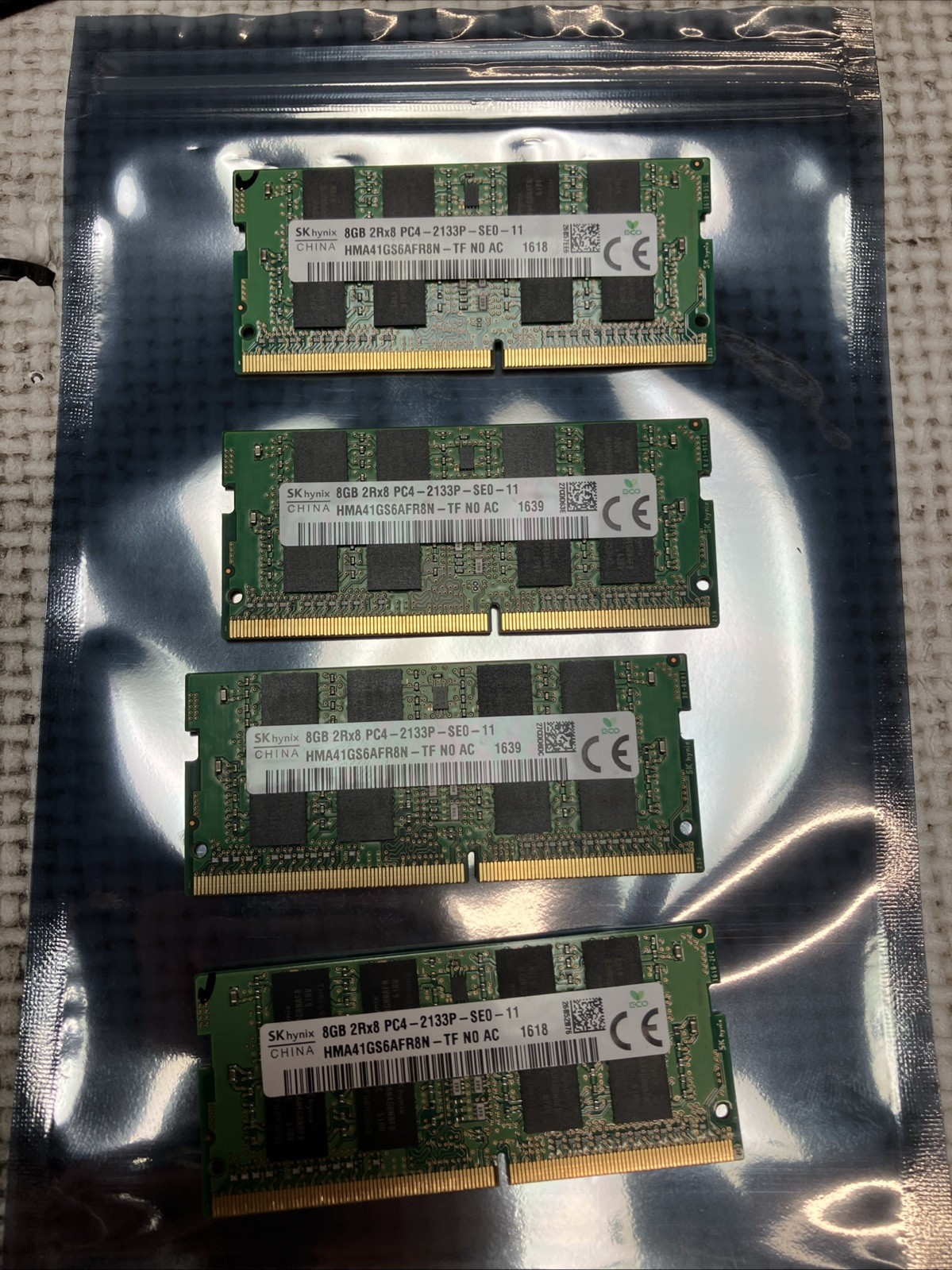 4X SK Hynix 8GB DDR4-2133 SO-DIMM Memory Module (HMA41GS6AFR8N-TF)
