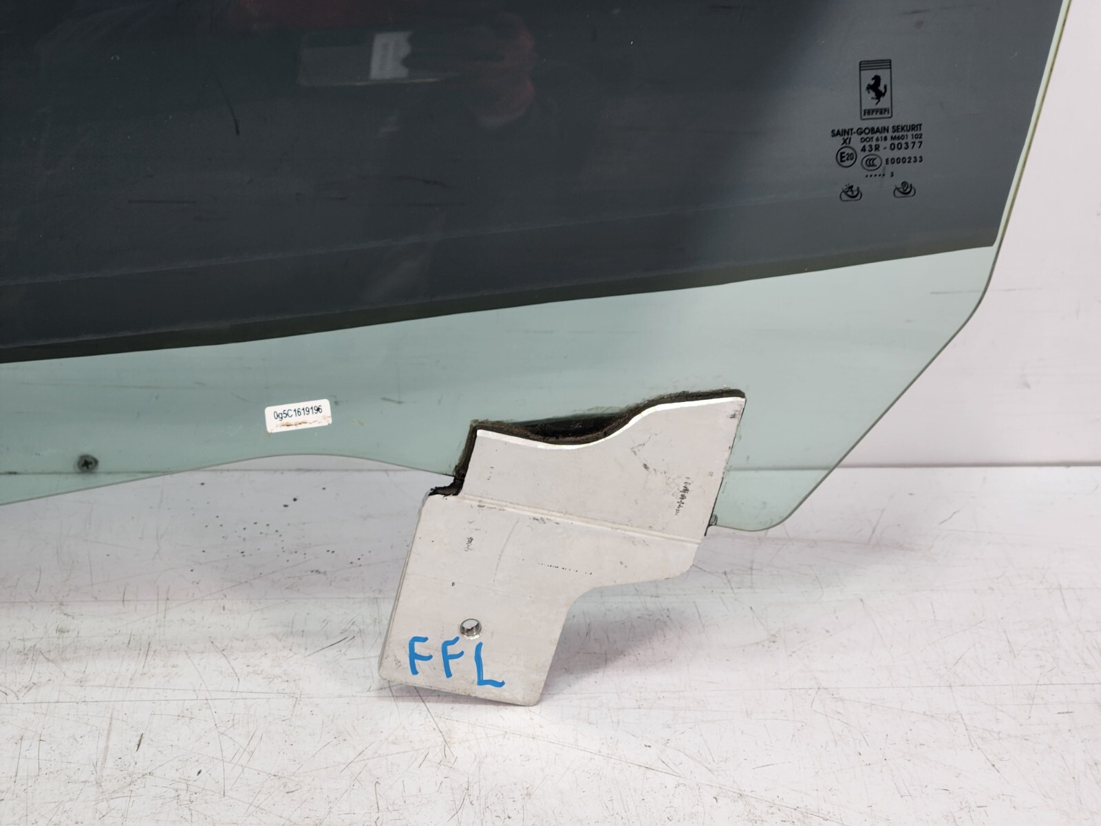 ✅ 11-16 OEM Ferrari FF Front Left Driver Side Door Window Glass Tinted