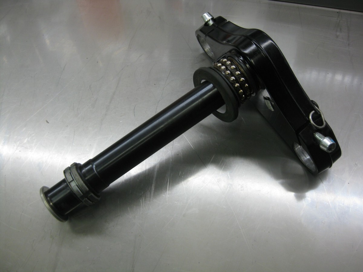 2020 Moto Guzzi V7 III Special Lower Bottom Triple Tree Fork Shock