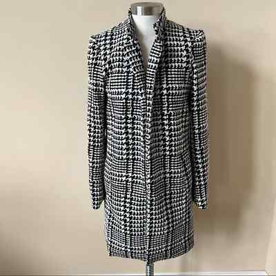 Carolina Belle Houndstooth Plaid Long jacket Size Small Black 5590