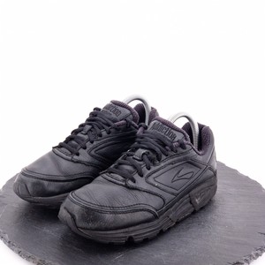 brooks wide womens shoes