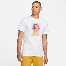 Camiseta Nike con gráfico fotográfico