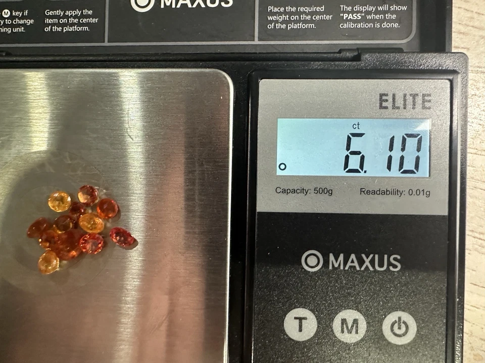 Natural Grossular Garnet Loose 6.1 Ct Total Assorted Sizes / Shapes 12 Pcs Lot - Image 3 of 4