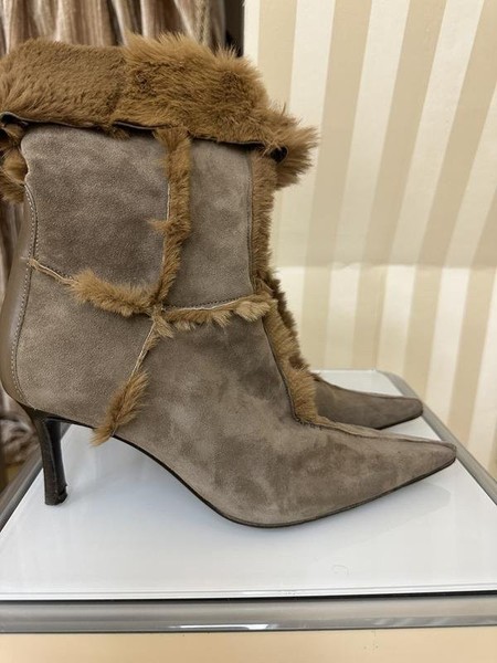 Women Cesare Paciotti Boots Beige Suede 38