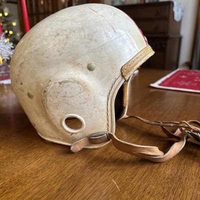 Wilson F2080 VTG. Football Helmet Pro League Medium w/ Chin Strap.