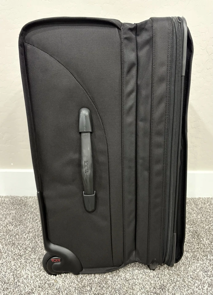 TUMI ‘Alpha’ Black Nylon Expandable Suitcase - 22024DH - Image 4 of 4