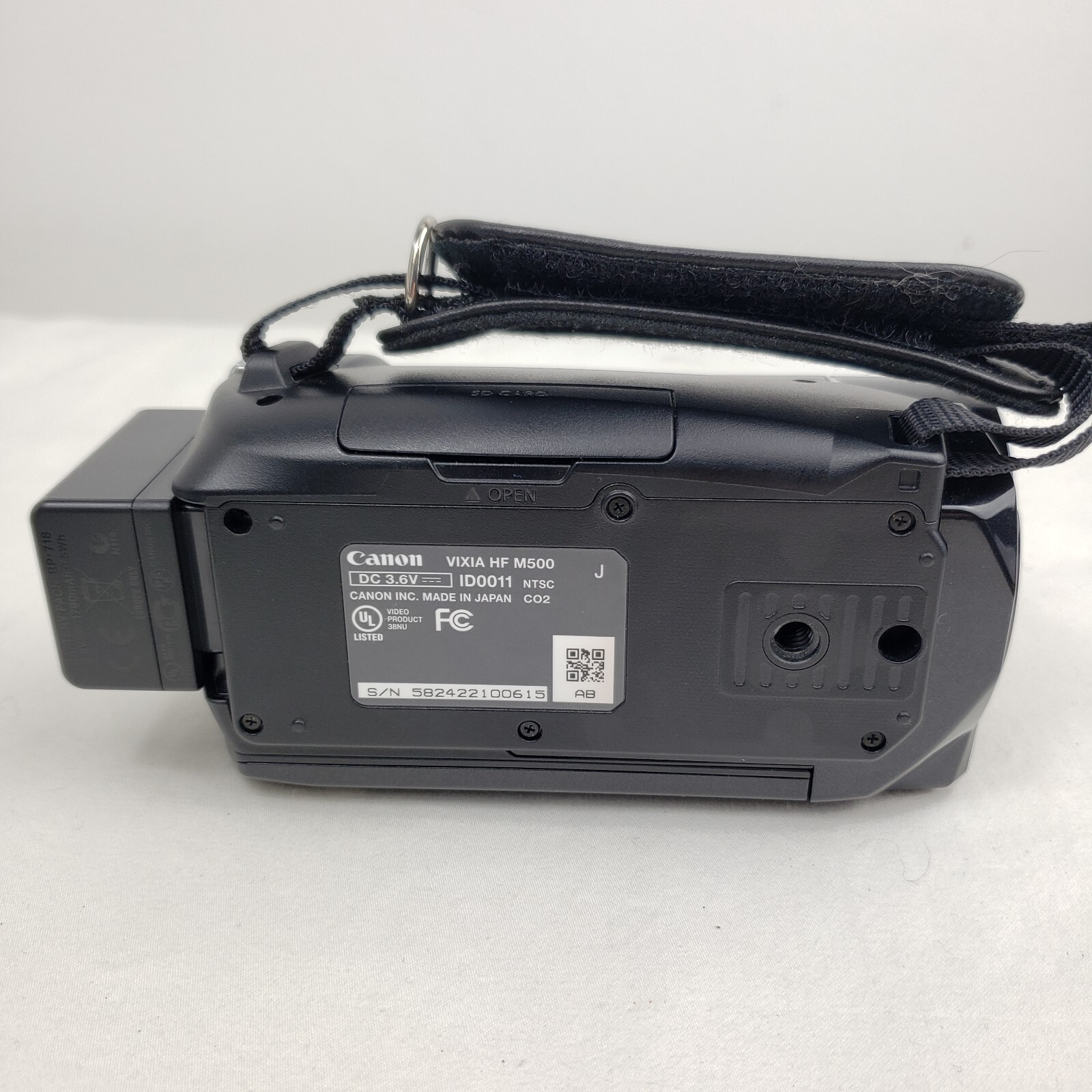 Canon Vixia HF M500 HD CMOS Pro Video Recorder Camcorder