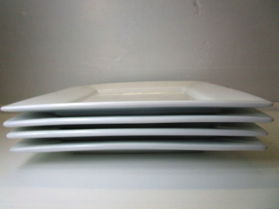 Комплект из 4 квадратных обеденных тарелок белый сверху и сзади от Indoor Outfitters 10,5 дюйма - Изображение 2 из 4