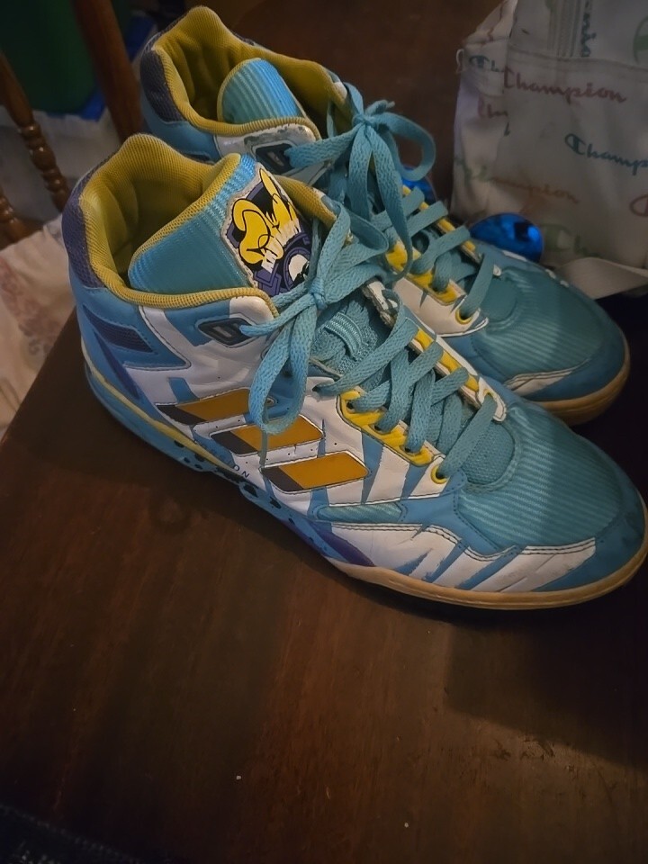 2009 Adidas Artillery Mid OG Slick Aqua Shoes. Size 10- 1/2