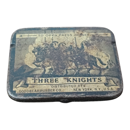 Old Vintage Antique Three Knights Litho. Tin Box Made In USA , Collectible - Picture 2 of 10