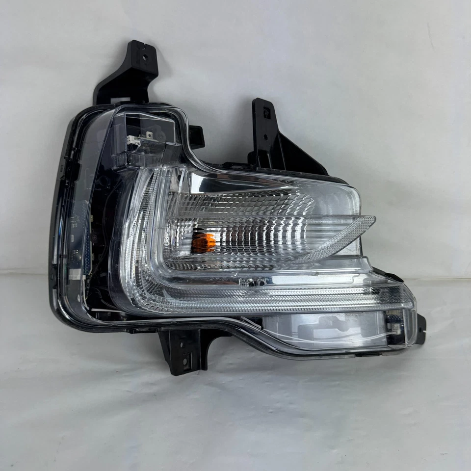 Luz de señal de giro delantera derecha Buick Enclave 2018-2021 OEM DRL lámpara 84444118 Foto 2 de 4