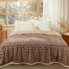 Waterproof Pet Blanket, Liquid Pee Proof Dog Blanket for Sofa Bed Couch, Reve...