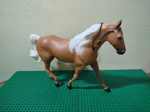 Breyer Reeves Traditional Southern Sunrise Missouri Fox Trotter Horse 1172