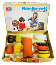 Vintage Tupperware Mini-Serve-It Children  s Serving Set 1979 w Box