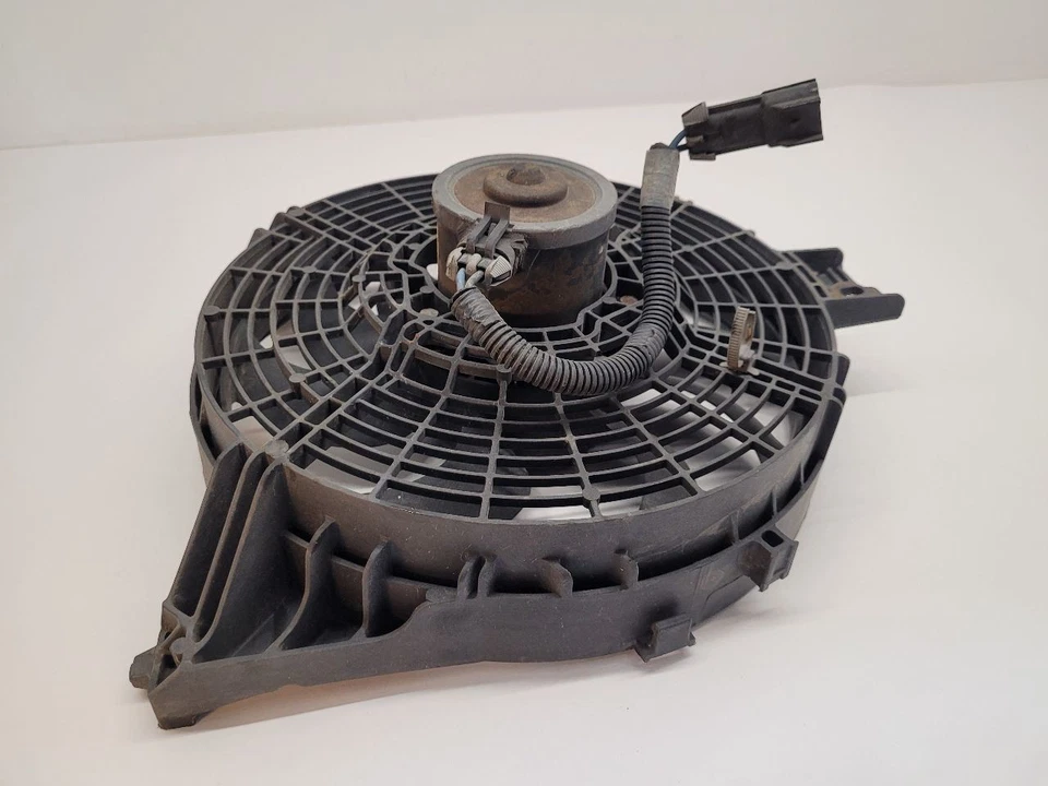 04-15 NISSAN ARMADA Radiator Fan Motor Fan Assembly Condenser 921207S000 Foto 2 de 4