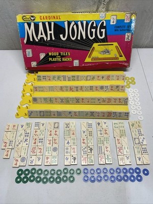Vintage Cardinal Mah Jongg Game 159 Tiles 4 Racks Chips 1970s