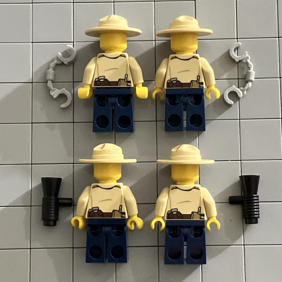 2015 Lego City Advent Calendar Set 60099 Minifig Minifigures Lot Of 4 D8 1 - Image 2 of 2