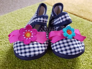 baby slippers size 3
