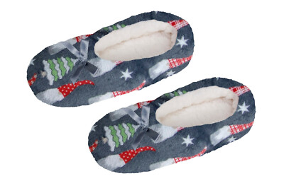 Velvety Fleece Winter Gnomies Slippers w/Grippers Fashion by