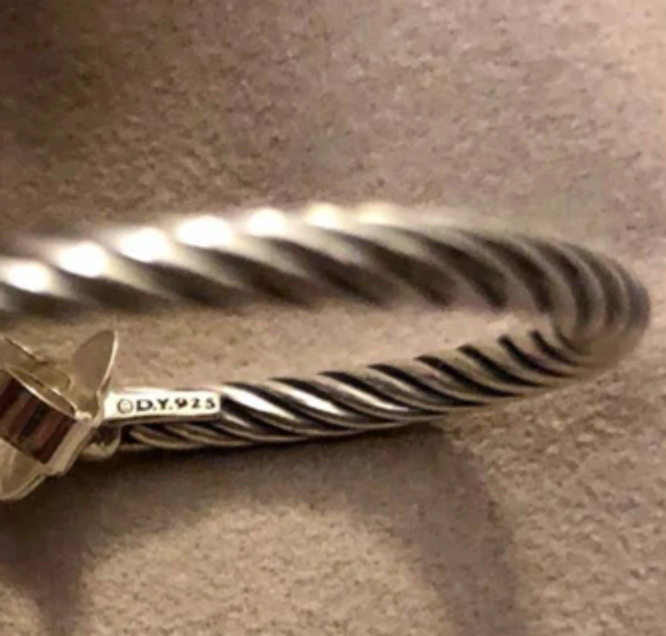 Brincos de argola de cabo David Yurman 1,5 polegadas com bolsa usados - Imagem 3 de 3