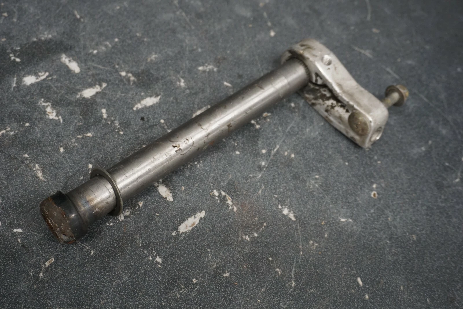 2008-2009 Crossfire M8 CF8 Arctic Cat OEM Idler Shaft Left Hand Spindle Arm