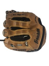 Franklin Youth T-Ball Baseball Glove 4610TN  9.5   Right Hand Thrower RTP