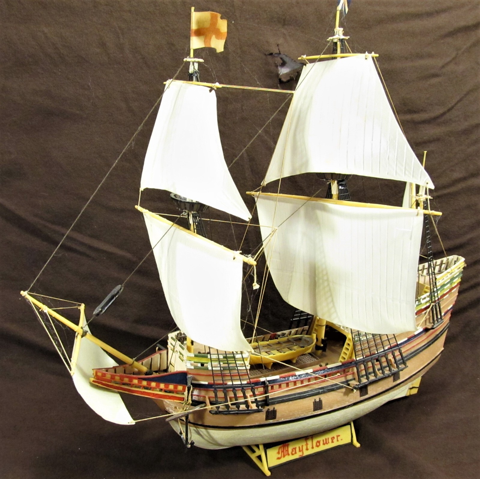 vintage 1966 Revell MAYFLOWER model ship 17