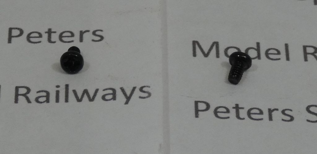 Dapol 115525 Class 121 / 122 OO Gauge Screw Bogie Mount (Pair)