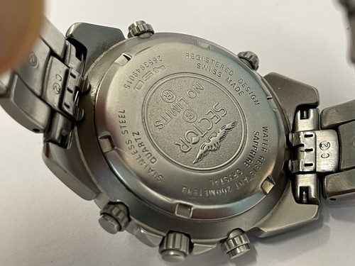 SECTOR 450 CHRONOGRAPH SWISS MADE QUARTZ WHITE DIAL PERFETTAMENTE FUNZIONANTE - Picture 6 of 7